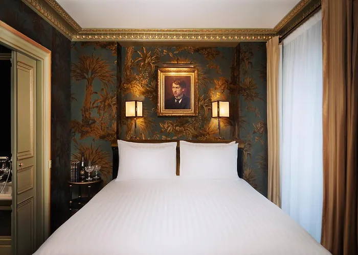 Maison Proust, & La Hotel 5*