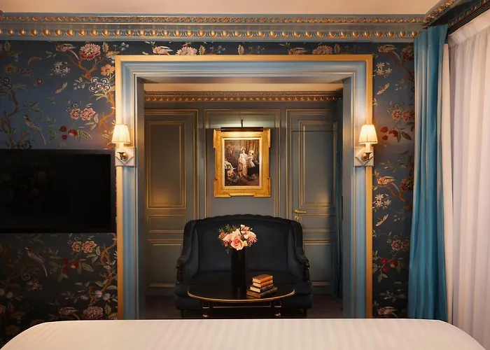 Maison Proust, & La Hotel 5*