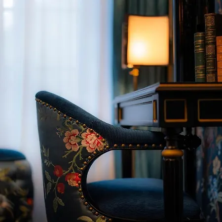 Hotel Maison Proust, & La Paris