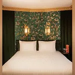 Maison Proust, & La Hotel 5*