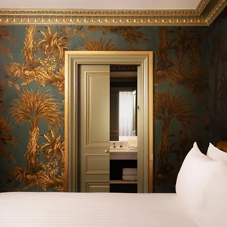 Maison Proust, & La 5*
