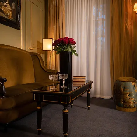 Ξενοδοχείο Maison Proust, & La 5*