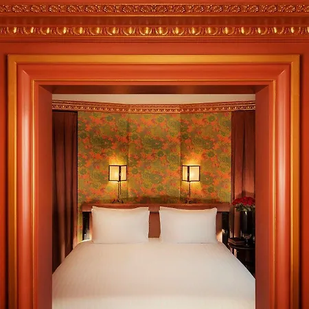 Maison Proust, & La 5*