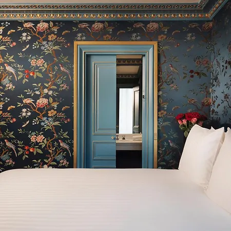 Maison Proust, & La 5*