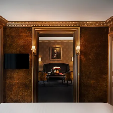Maison Proust, & La Paris