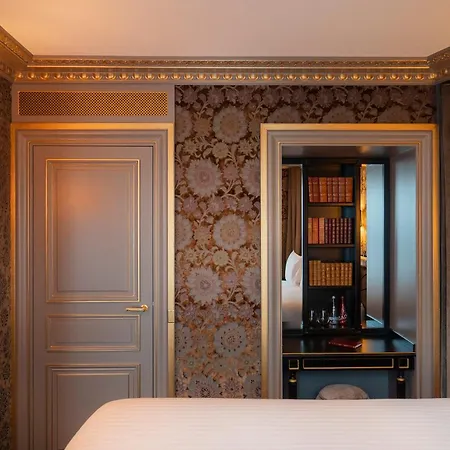 Maison Proust, & La Hotell Paris