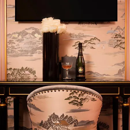 Maison Proust, & La Hotell Paris