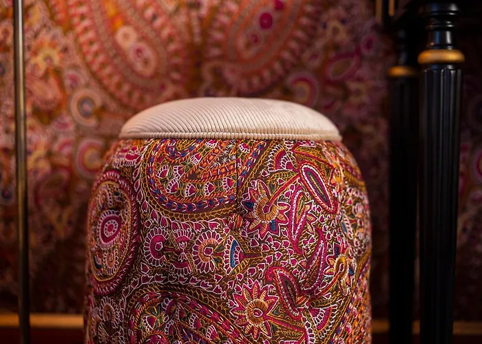 Maison Proust, & La 5*