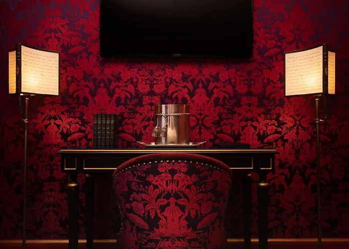 Maison Proust, & La Hotel