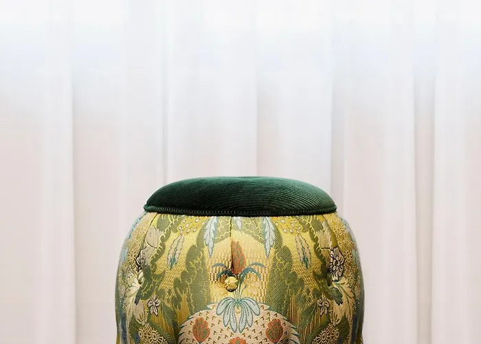 Maison Proust, & La Paris