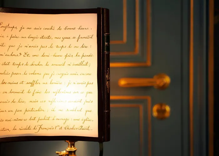 Maison Proust, & La Hotel Paris