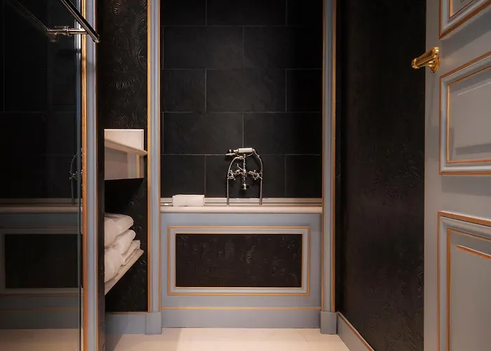 Hotel Maison Proust, & La 5*