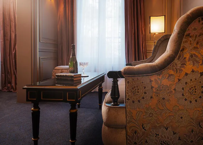 Hotel Maison Proust, & La Paris