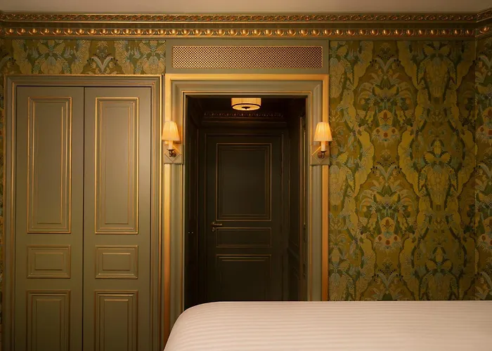 Maison Proust, & La 5*