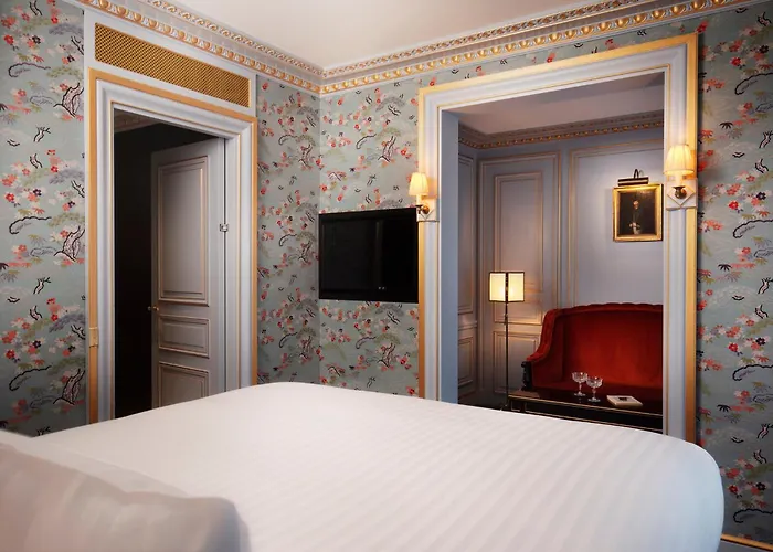 Maison Proust, & La Hotel 5*