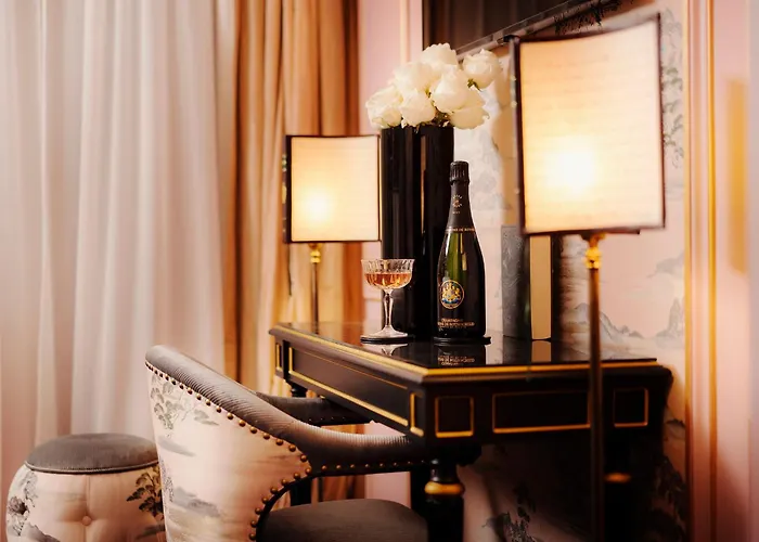 Hotel Maison Proust, & La Paris