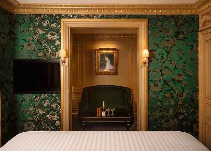 Maison Proust, & La 5* Paris