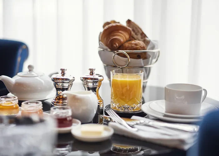 Hotel Maison Proust, & La Paris